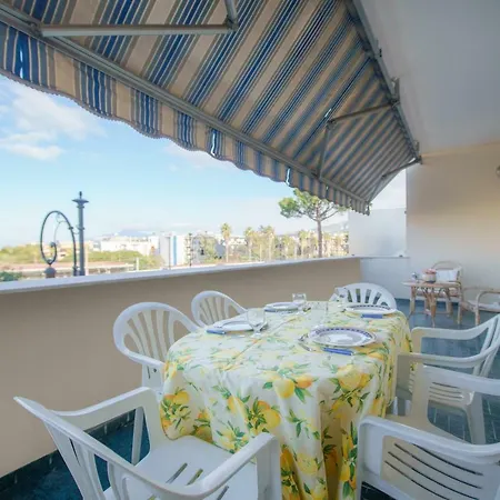 Apartament Aranci 77 *